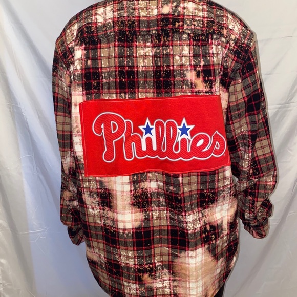Custom made Phillies flannel! - Picture 1 of 2